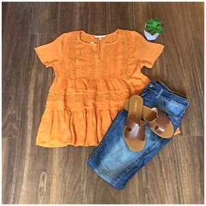 LAST ONE❗Skies Are Blue Anthropologie Mustard Top